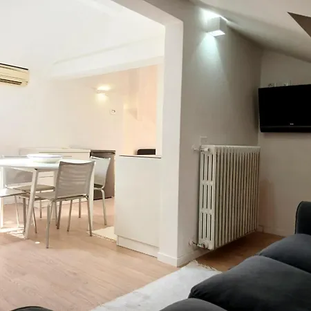 Cv017 - Milano Marittima, Elegante Mansarda Con Aria Condizionata דירה