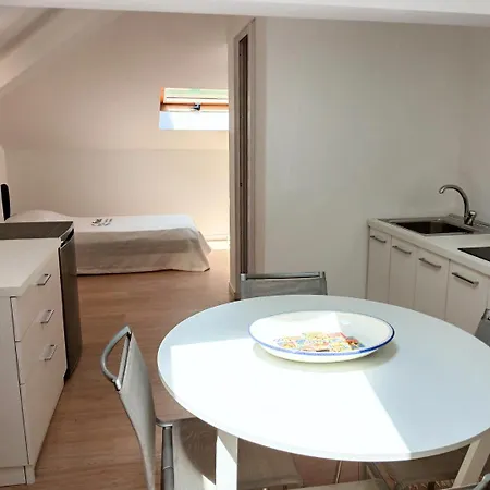 Apartamento Cv017 - Milano Marittima, Elegante Mansarda Con Aria Condizionata