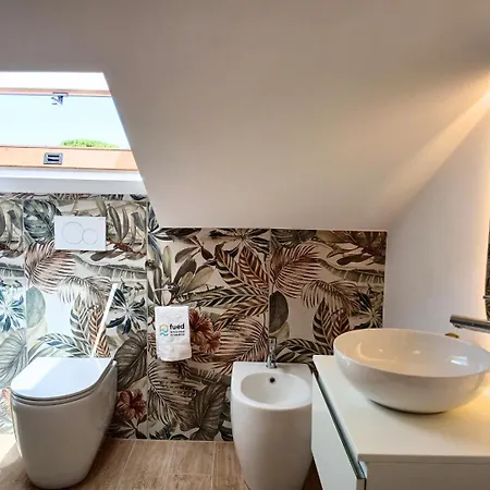 Lejlighed Cv017 - Milano Marittima, Elegante Mansarda Con Aria Condizionata *