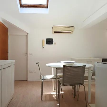 Apartamento Cv017 - Milano Marittima, Elegante Mansarda Con Aria Condizionata Cervia